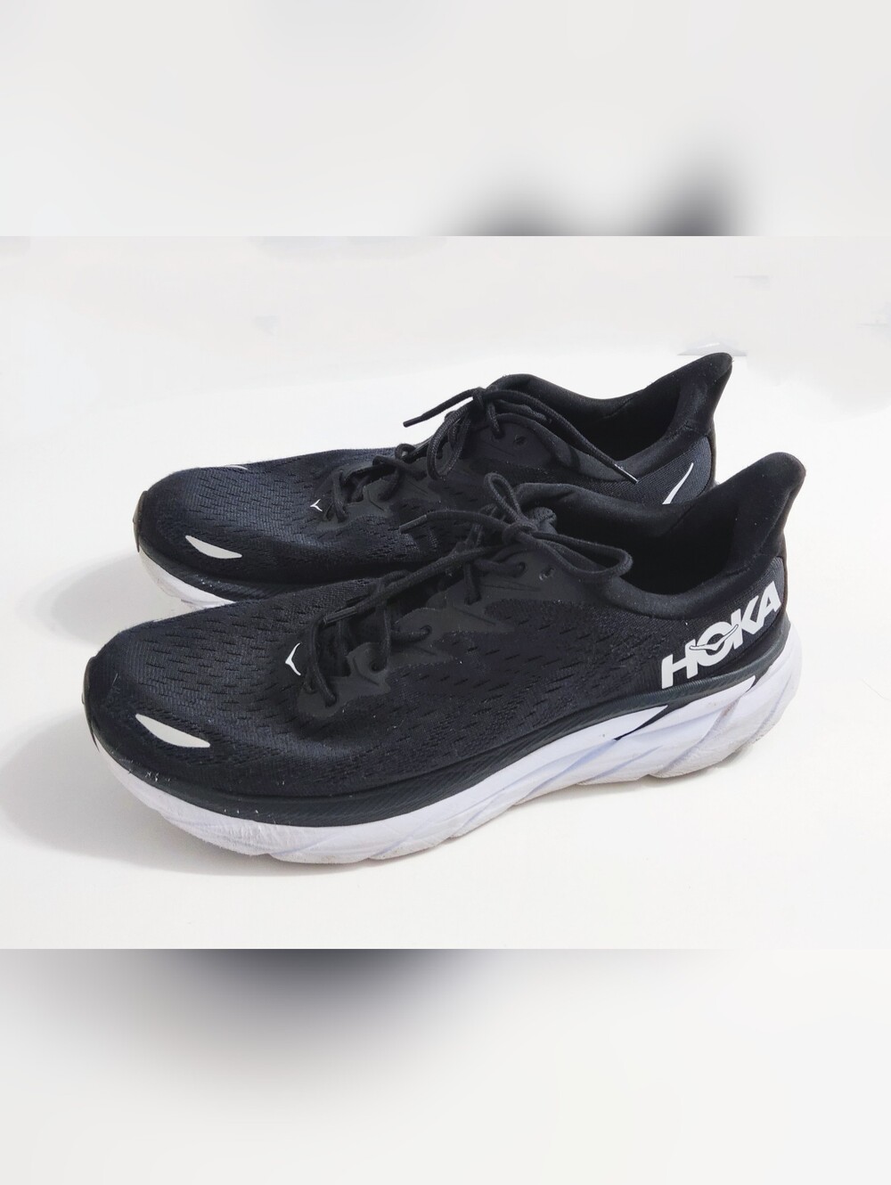Hoka Men's Black and White Performance Running Shoes. Size 11 B US. Pre-owned